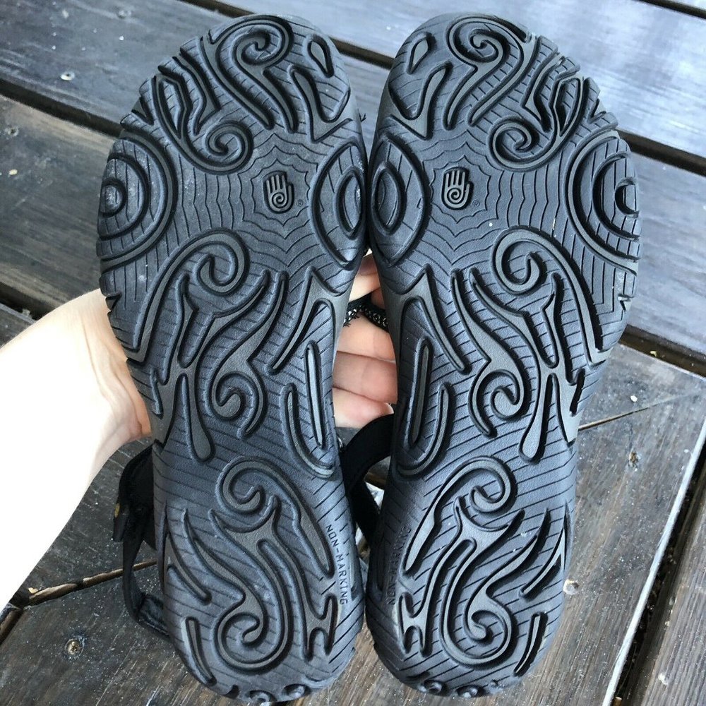 Teva 102346 Kayenta Strappy Sport Sandals Shoes Women's Size 7 Black Gold - Picture 6 of 7